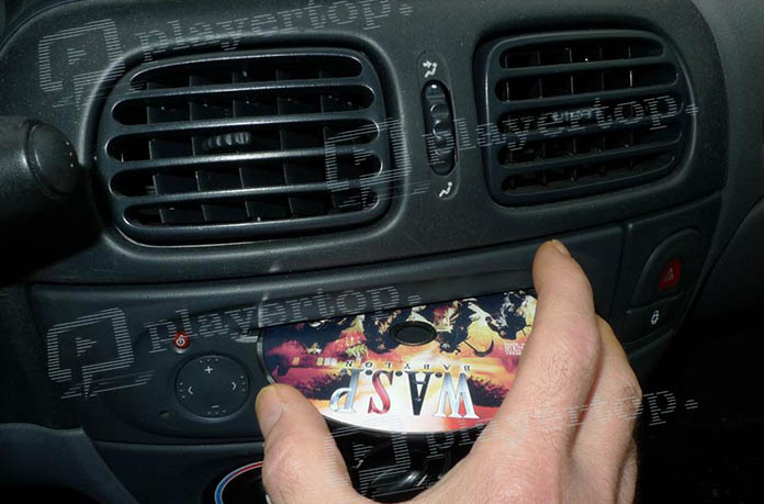 Autoradio avec lecteur CD